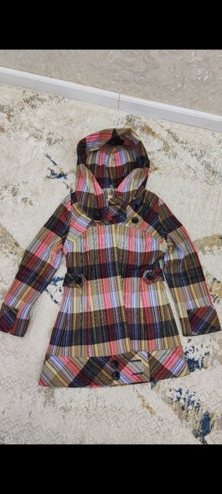 Демисезонный Кизлар пальтолари сотилади