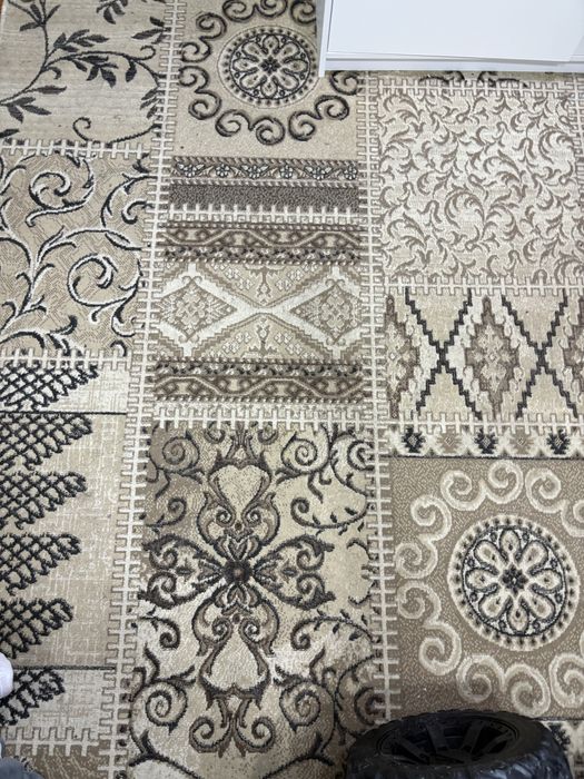 Продам Ковры 2*3