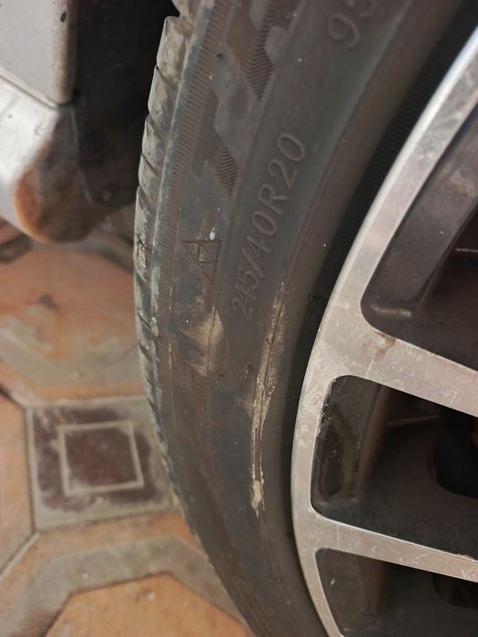 Диски с резиной.