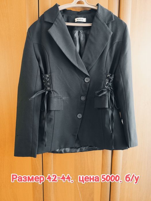 Продам одежду женскую в отличном состоянии,  листайте карусель