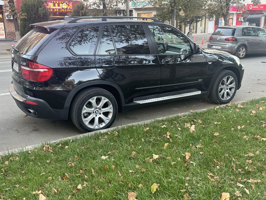 BMW X5  anul 2013 fara defecte la zi reviziile