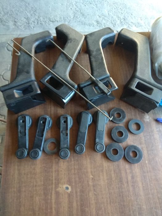 Продам запчасти на Москвич 2141