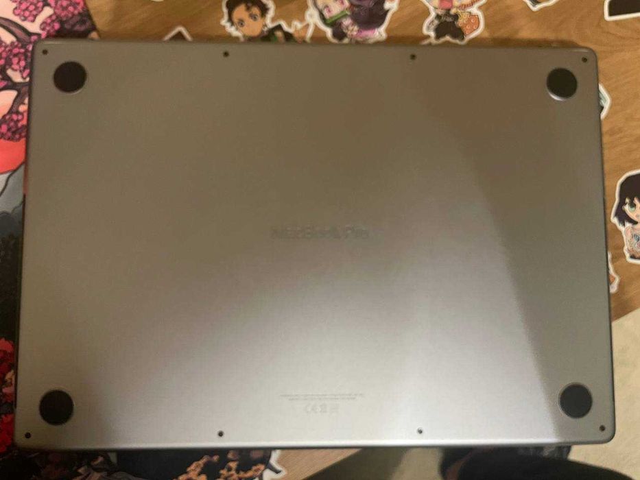 Продавам MacBook Pro 16" M1 Pro / 16GB RAM / 512GB SSD