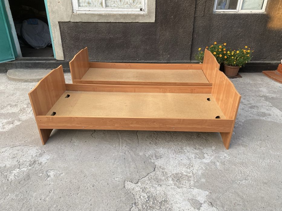 Продам две кровати