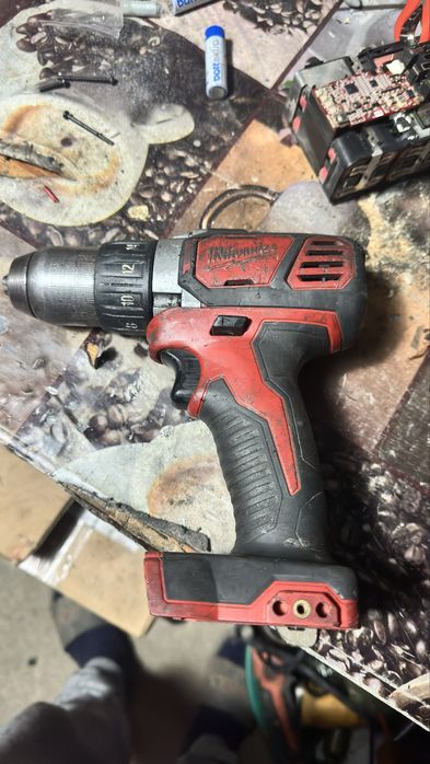 Mileakee filetanta de piese