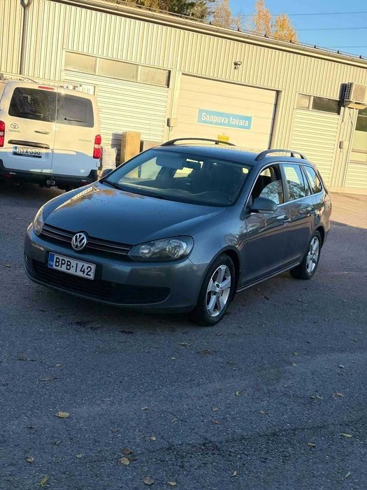 De vanzare golf 6 variant 2011 .1.4 tsi
