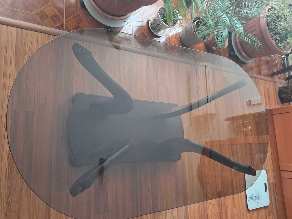 Много запазена холна маса