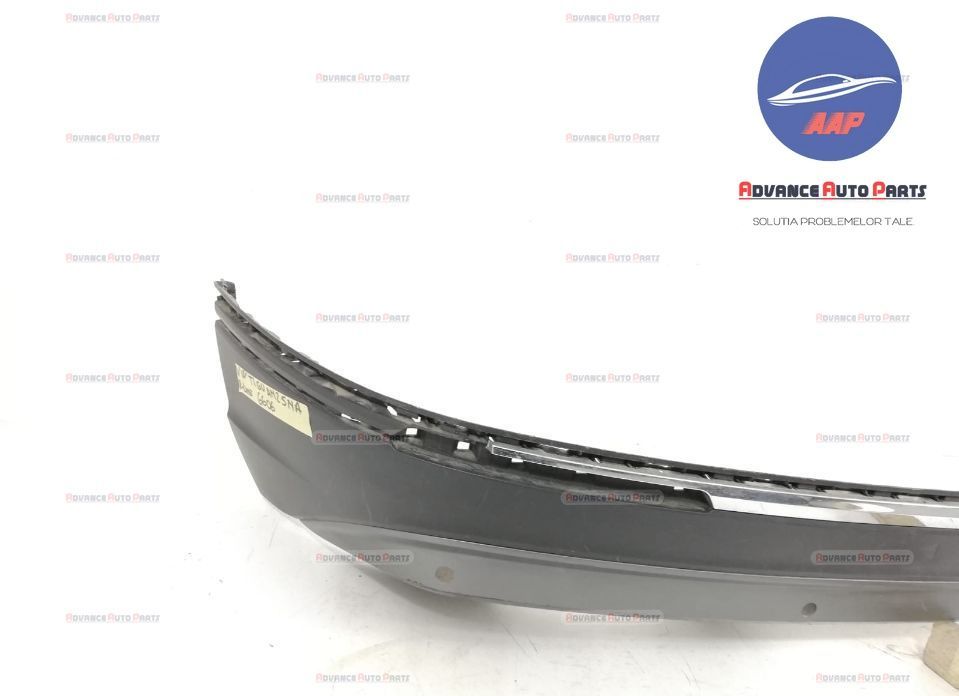 Задна броня R-Line с оригинални сензори във добро състояние Фолксваген