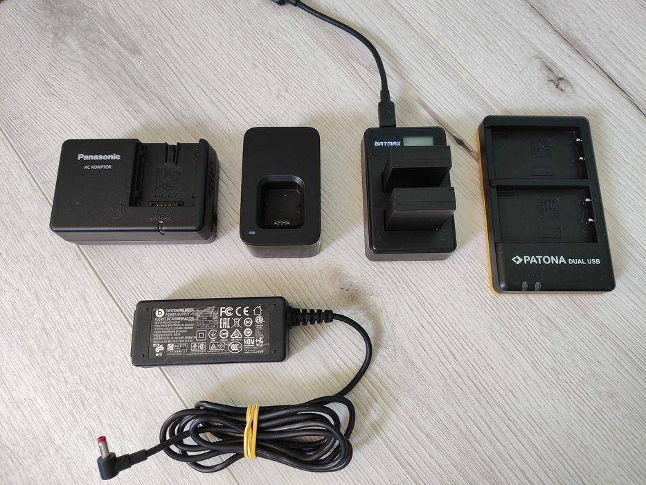 Incarcatoare camera foto