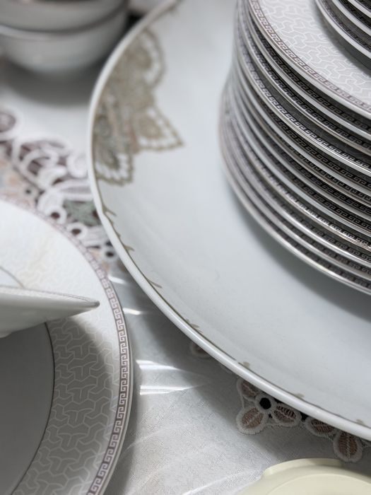 Продам посуду на 12 персон,жана посуда сатылады