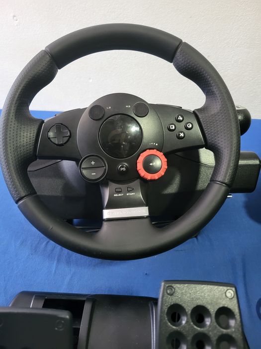 logitech driving force gt second hand si noi de vanzare • Anunturi
