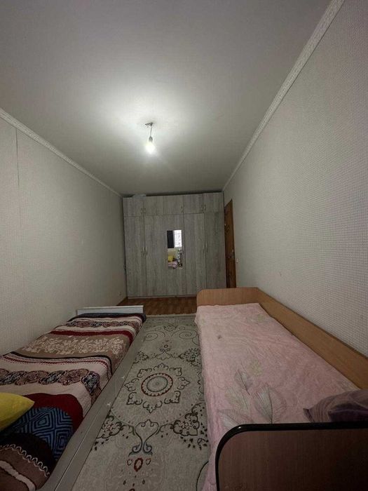 2 к.кв. в 8 мкр-не р-н Алтай