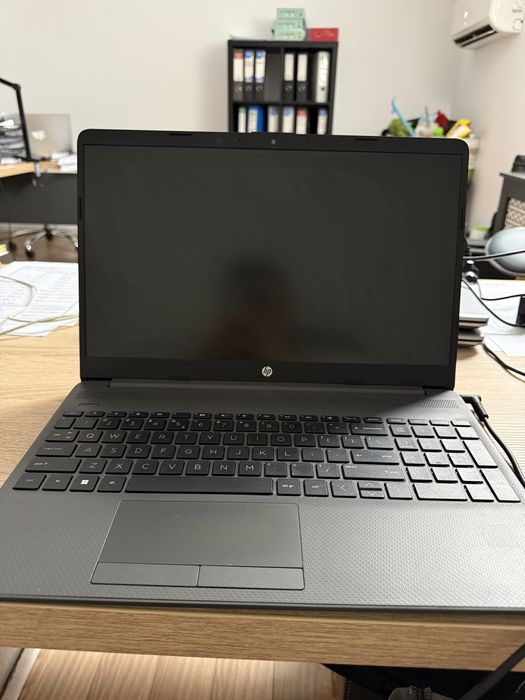 Laptop HP 250 G9
