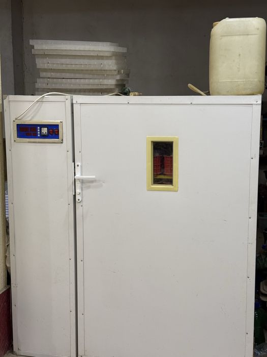 Inkubator sotiladi yangi holatda