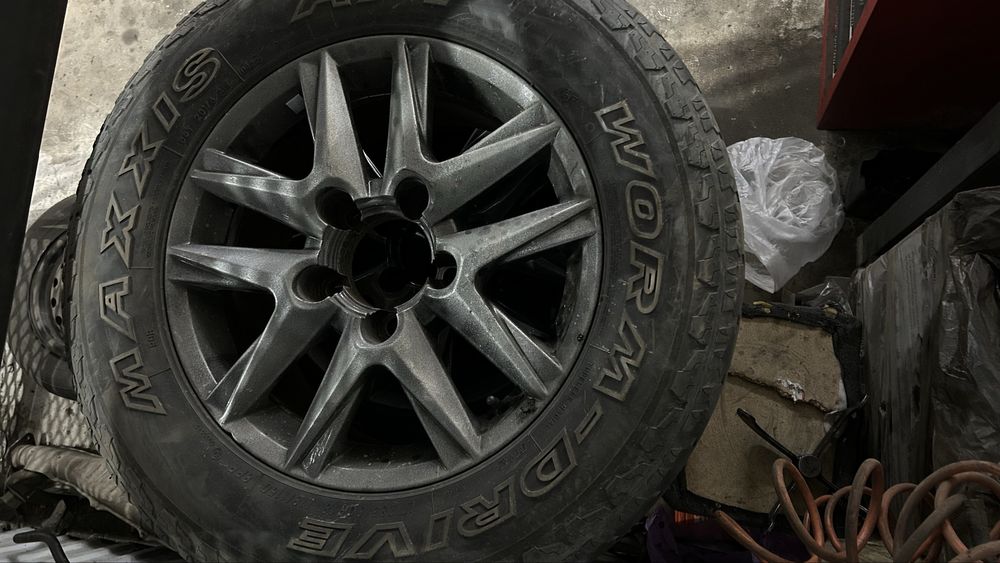 Комплект дисков с резиной R18 разболтовка 5х150, на LX470 TLC100