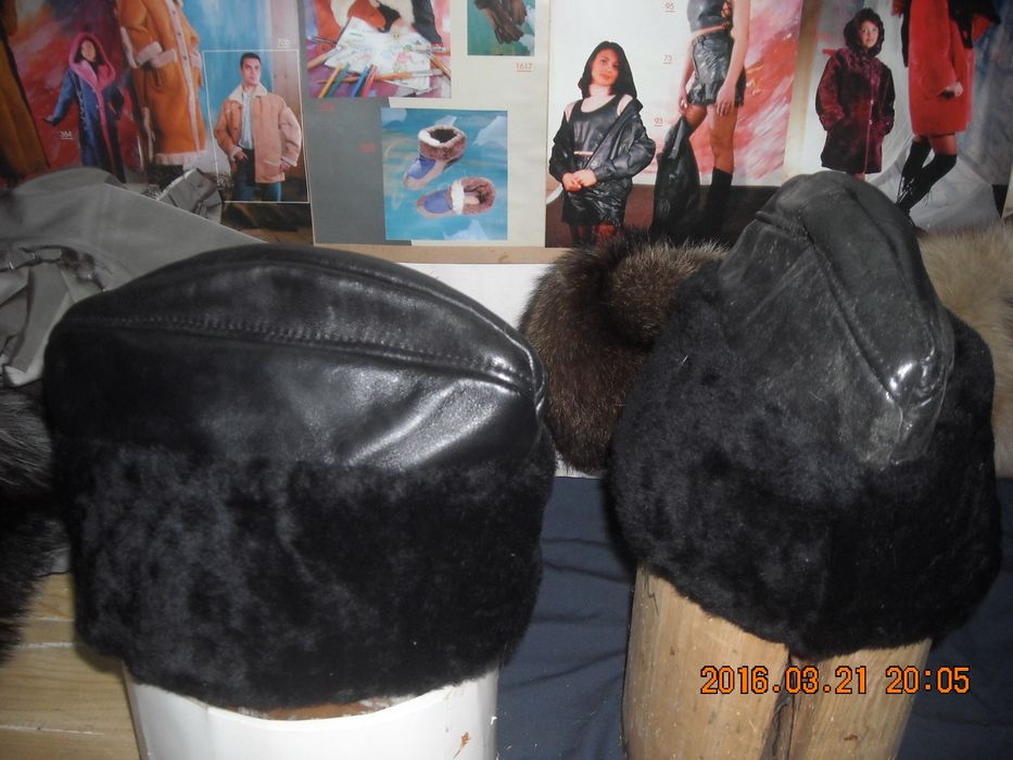 Caciuli de iarna, blană naturală.