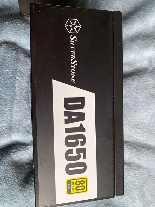 Silverstone 1650W захранване