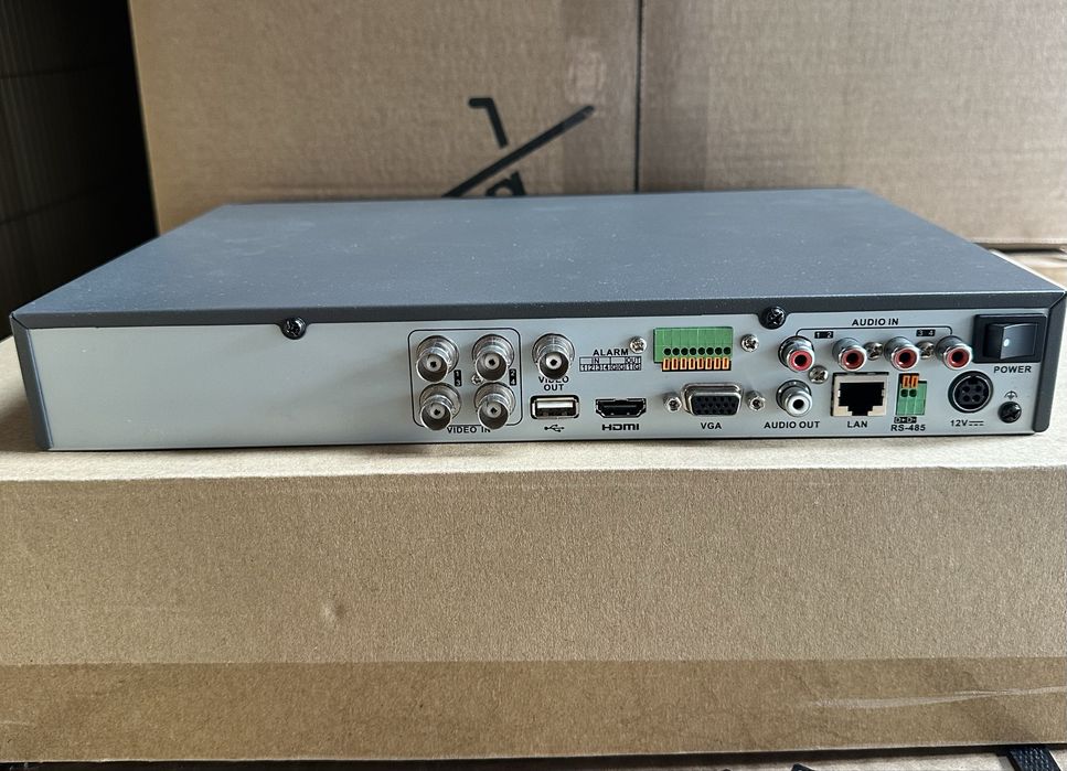 DVR Hikvision DS-7204HUHI-K1/E, 4 canale, 5MP, 1080p