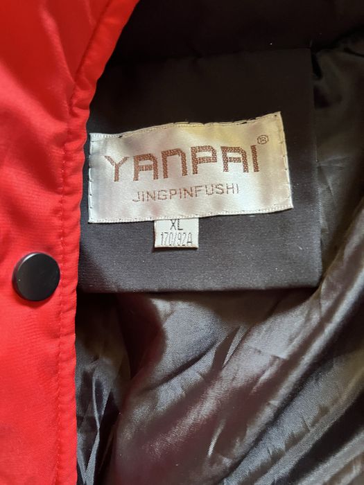 Продам зимние куртки