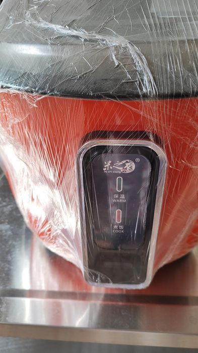 Газплита, рисоварка, падносы, казан