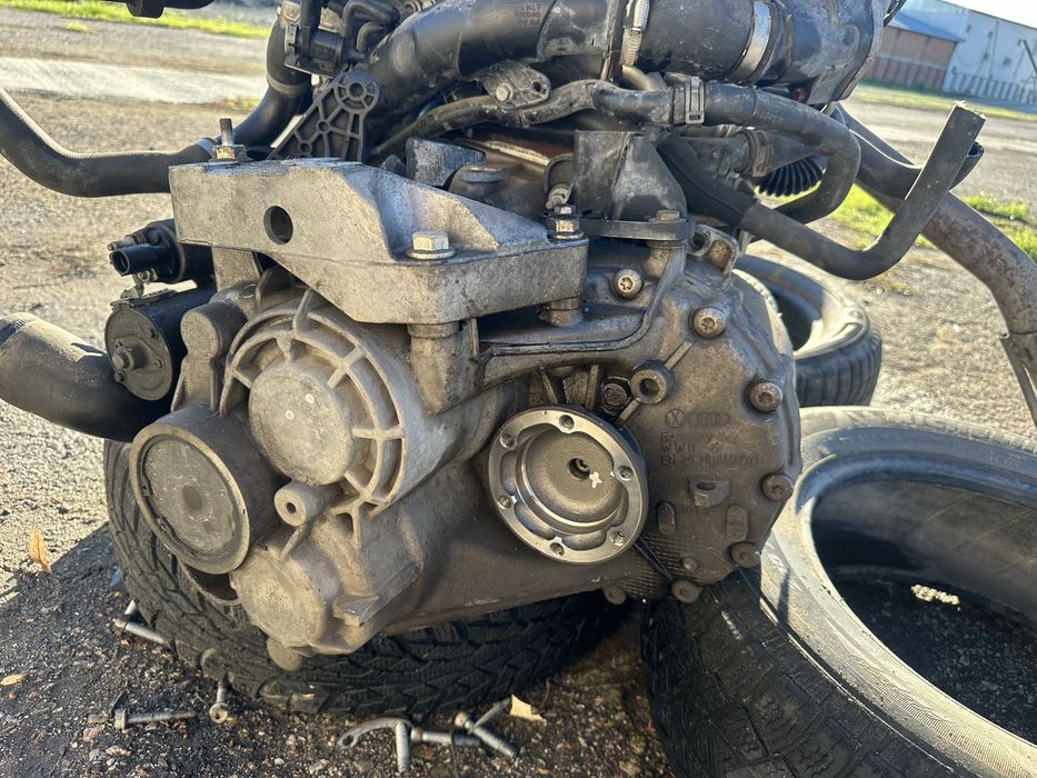 Двигател  и скоростна кутия VW/AUDI  2.0tdi 140 к.с CFFB