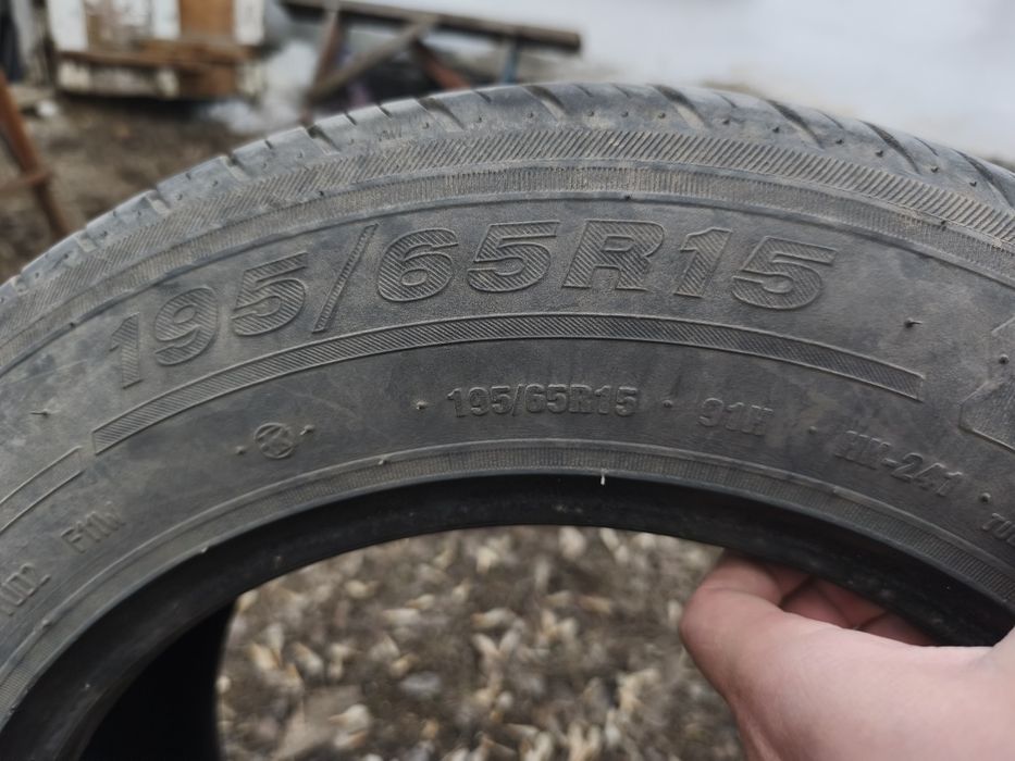 Продам шины почти новые