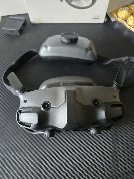 Ochelari DJI Googles 3 - aproape noi