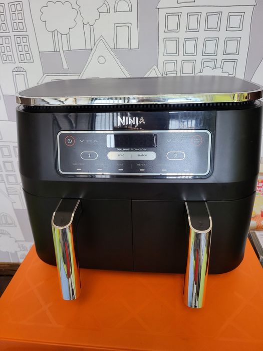 Фритюрник с горещ въздух Ninja AF300EU, 2470W, 7.6 л, 6 програми