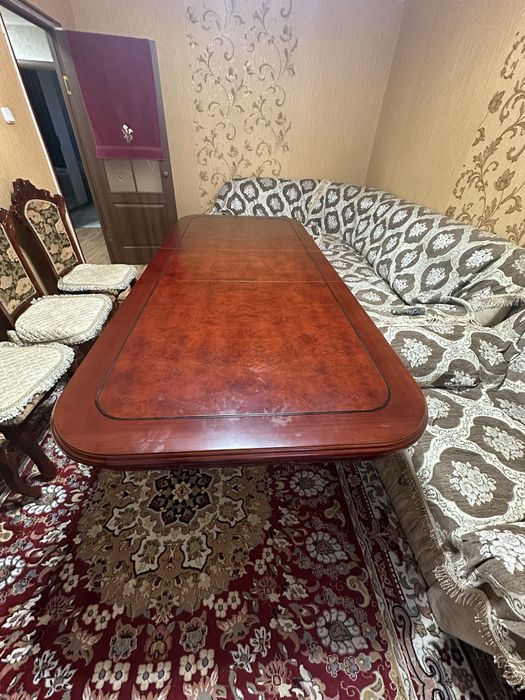 Продам стол в хорошем состоянии