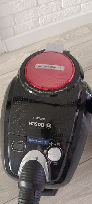 Продам пылесос Bosch б/у в отличном состоянии