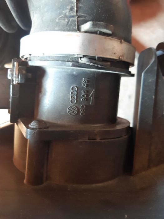 Debitmetru / Intercooler AUDI A6 C6 2.0 TFSI BPJ