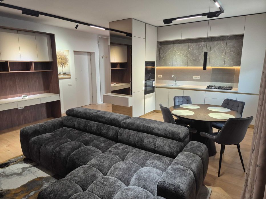 Inchirie apartament 2 camere, loc de parcare, str. 1 Decembrie, Tunari