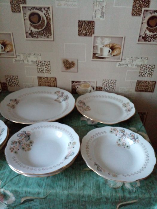 Продам столовую посуду