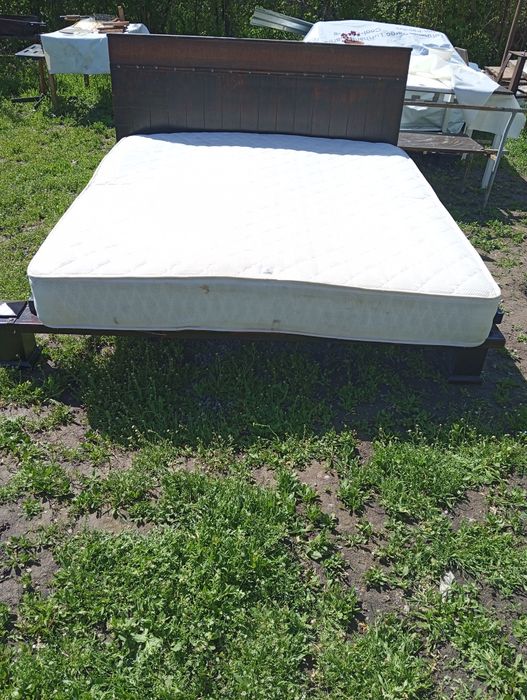 Продам кровать шикарную