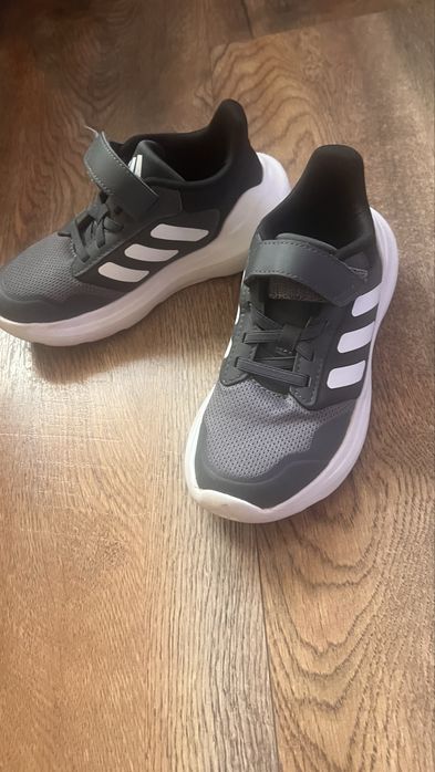 Маратонки Adidas