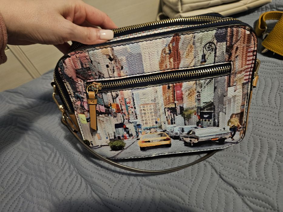 Много запазена малка чанта на Parfois