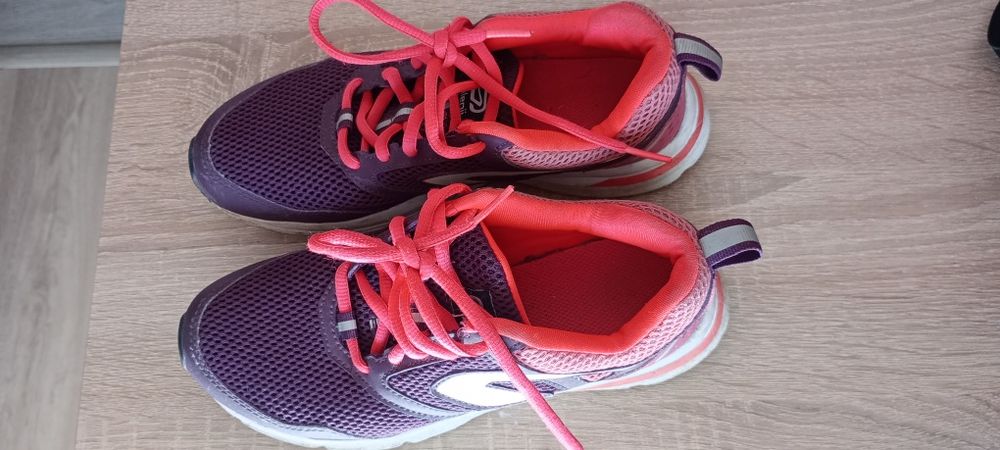 Маратонки на ,,Календжи,, на Декатлон номер 37