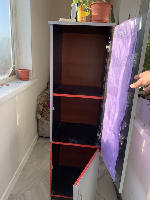 Продам шкавчик с ключами