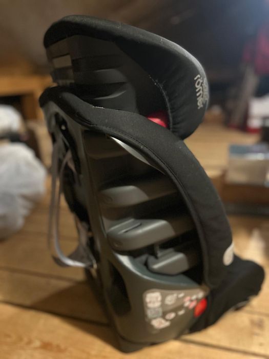 Scaun auto de copii Britax Romer Isofix impecabil