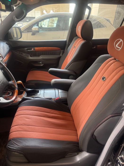 Машина Lexux GX470