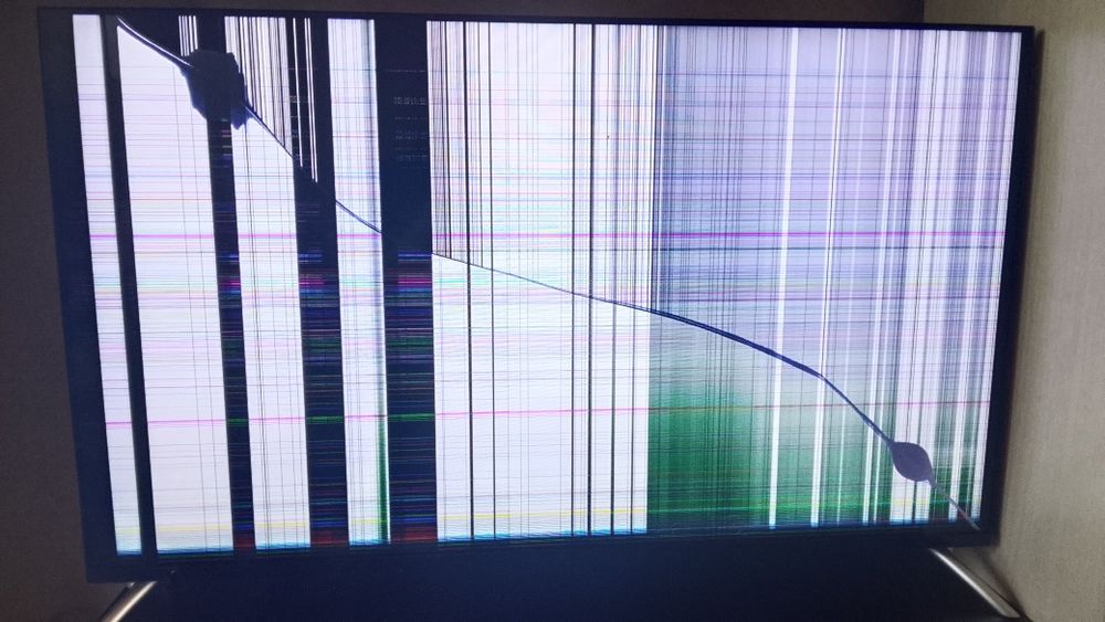 Телевизор на запчасти