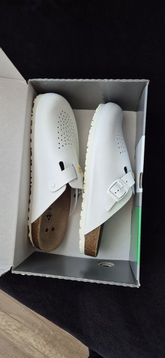 Чехли - номер 43.