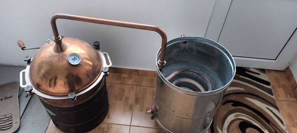 Vând cazan țuică 35L din cupru