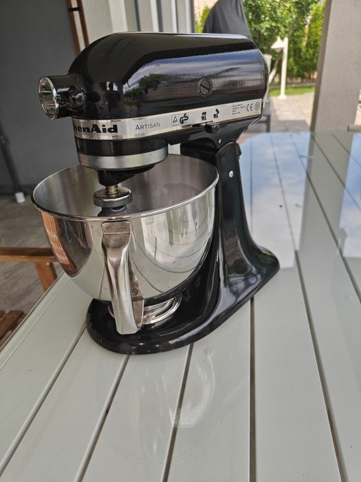 KitchenAid Artisan 5KSM150 –robot de bucurie
Robot,bol 4,8L si tel