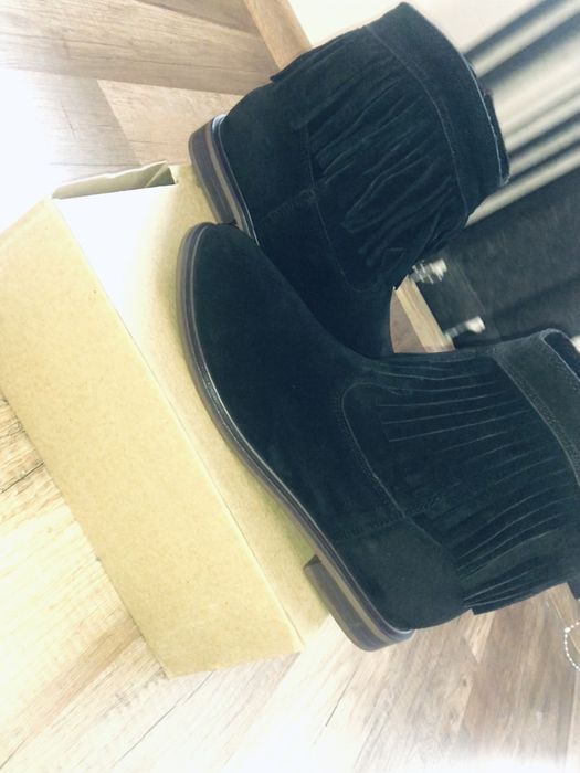 Mango боти набук