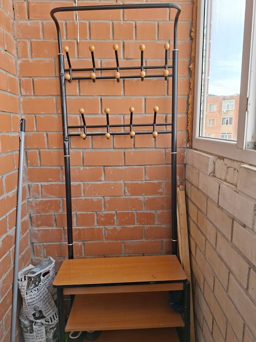 Продам вешалку и подставку для обуви