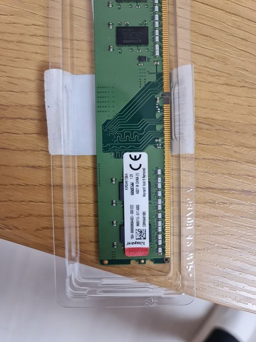 Kingston 8GB(2х4) DDR4 2400MHz RAM памет за компютър.