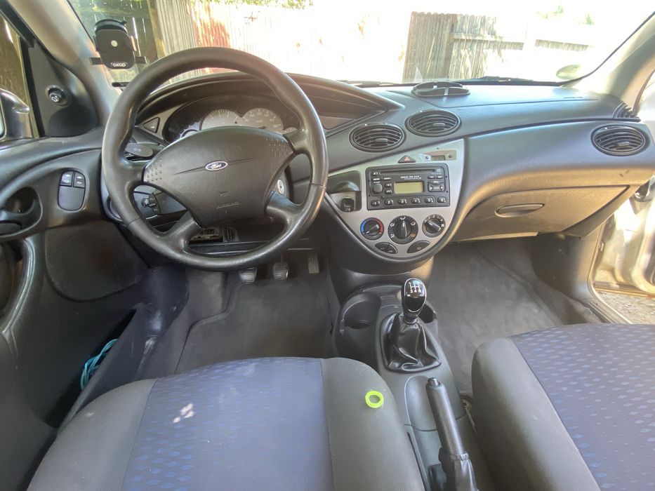FORD Focus 2001 — imagine 5