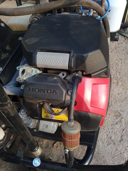 Бензинов компресор под наем