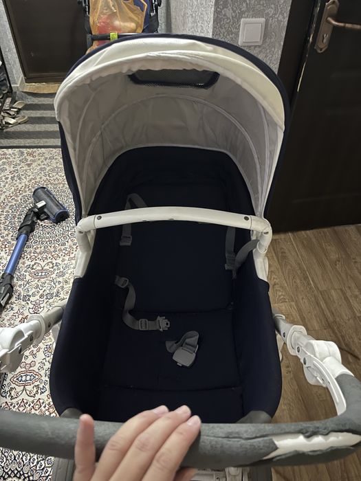 Детский прогулочный коляска